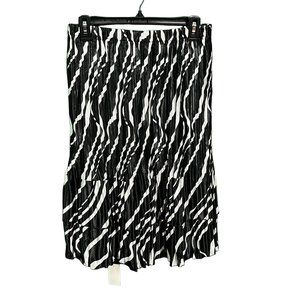 NWT Mini Pleats Magic Scarf Black and White Striped Zebra Print‎ Skirt OS
